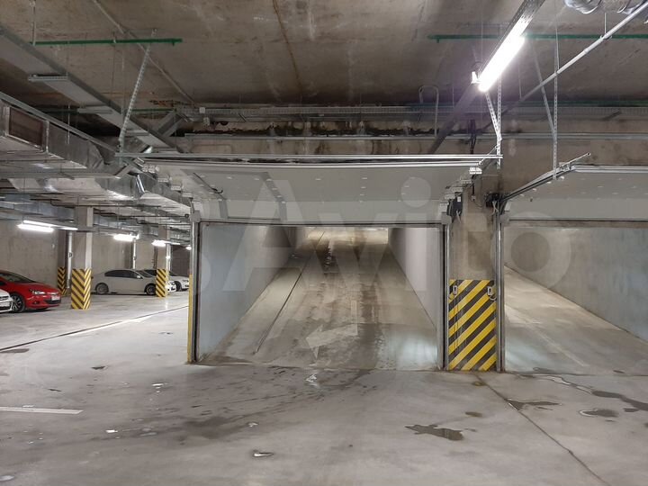 Машиноместо, 13 м²