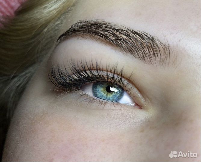 Наращивание ресниц, плетение кос, прически