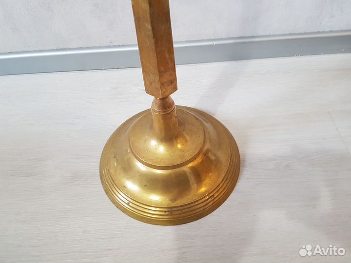 Старинный канделябр