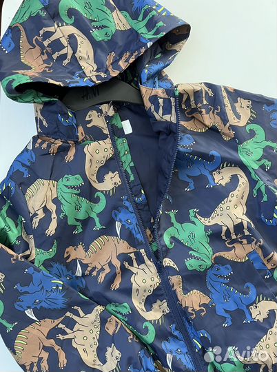 Ветровка hm 122/128 для мальчика