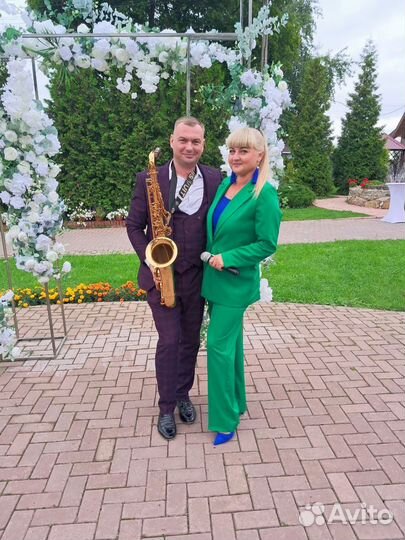 Ведущая-тамада