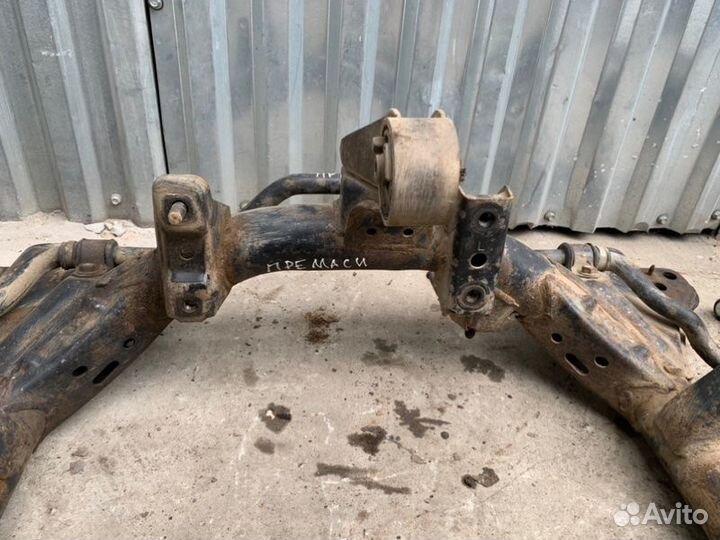 Подрамник передний Mazda Premacy минивэн 1.8 FP