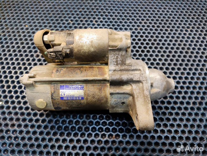 Стартер Toyota isis