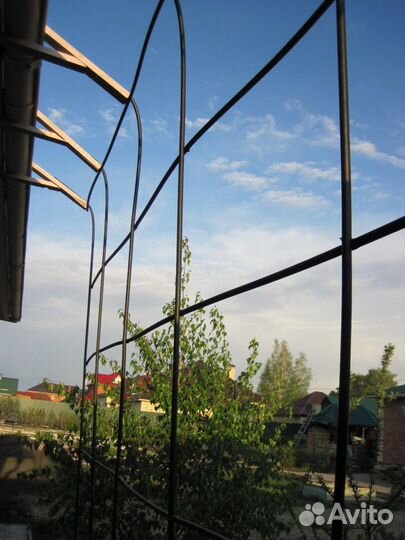 Парник и шпалеры и опоры для цветов