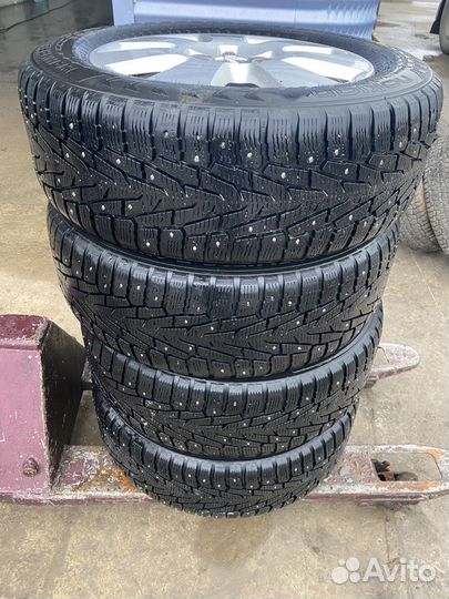 Nokian Tyres Hakkapeliitta 9 235/60 R18 Q