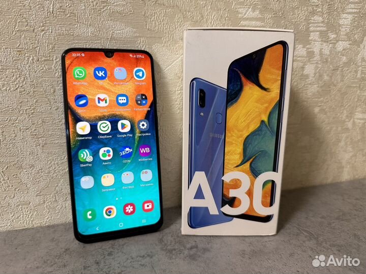 Samsung Galaxy A30, 3/32 ГБ