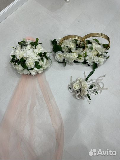 Свадебные украшения на машину