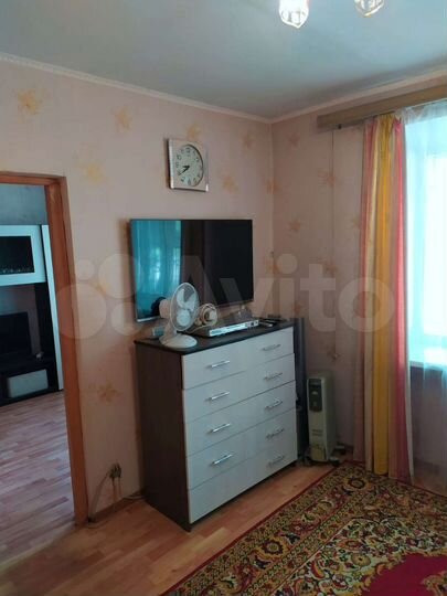 2-к. квартира, 42 м², 1/5 эт.