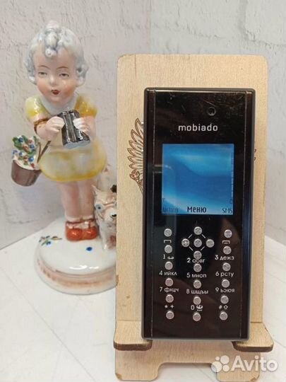 Телефон Mobiado Professional