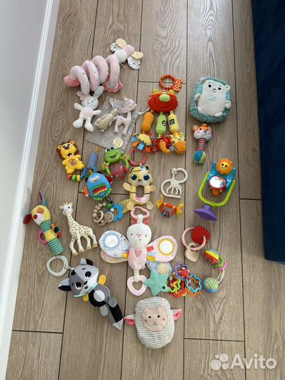 Детские игрушки для новорожденных пакетом