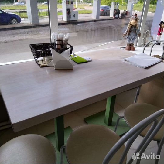 Продаем столы