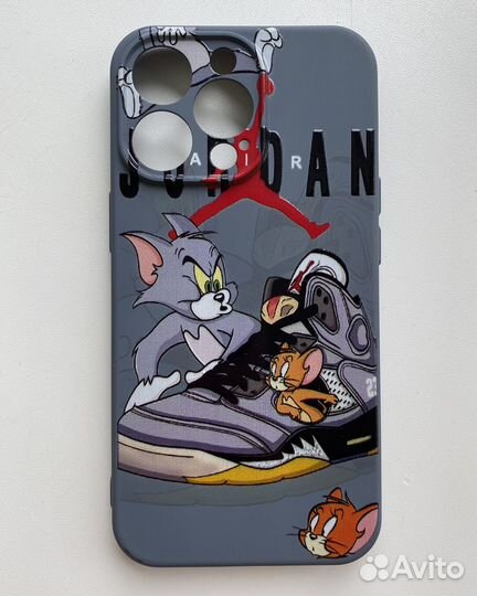 Чехол на iPhone 13 pro