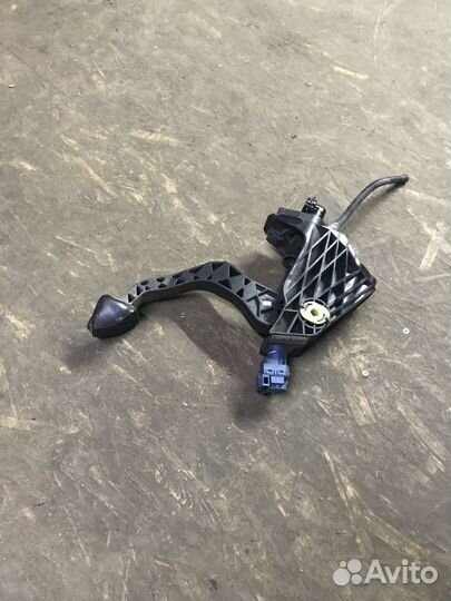 Педаль газа поло 1.6 2013