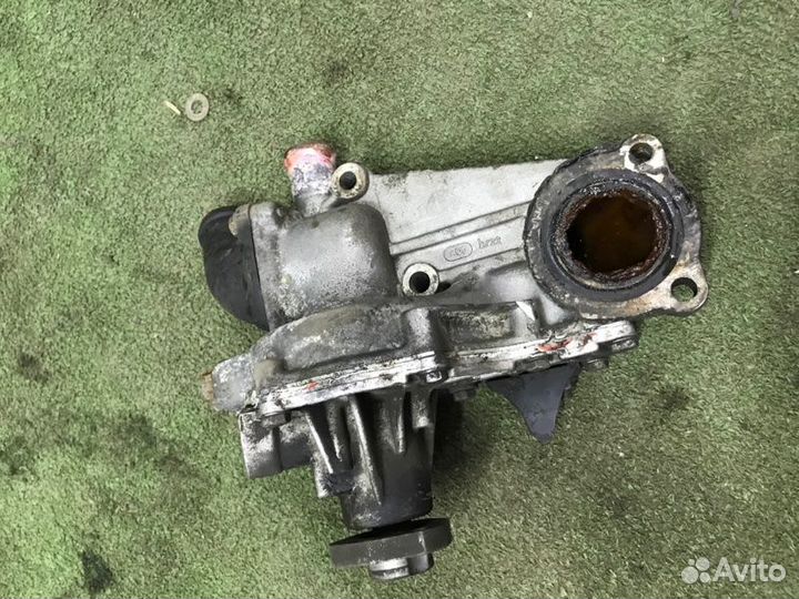 Помпа Audi A4 B5 ADR 1.8 1996