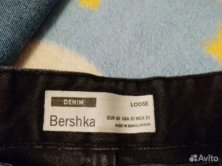 Джинсы бананы bershka