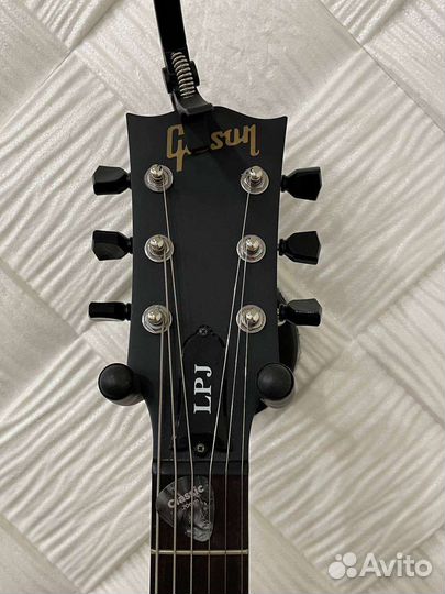 Электрогитара Gibson Les Paul LPJ