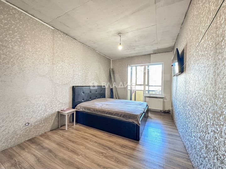 2-к. квартира, 70 м², 8/15 эт.