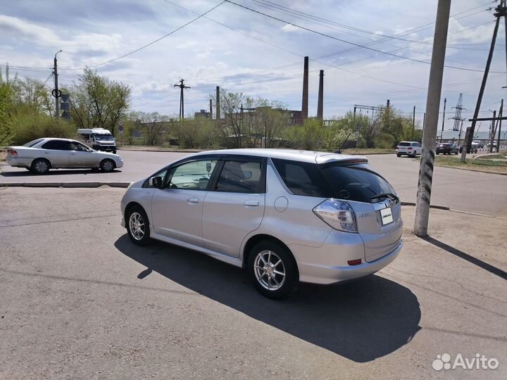 Honda Fit Shuttle 1.3 CVT, 2012, 156 000 км