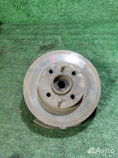 Кулак поворотный передний левый LADA Kalina