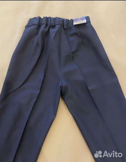 Новые школьные брюки 128