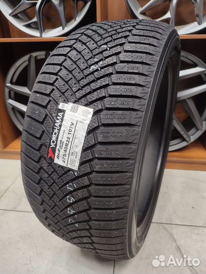 Yokohama BluEarth Winter V906 275/40 R22 и 315/35 R22 107V