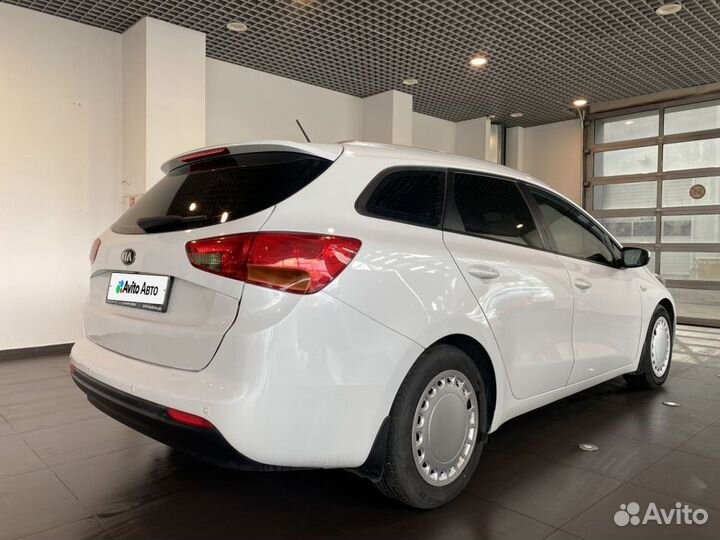 Kia Ceed 1.6 AT, 2015, 159 272 км