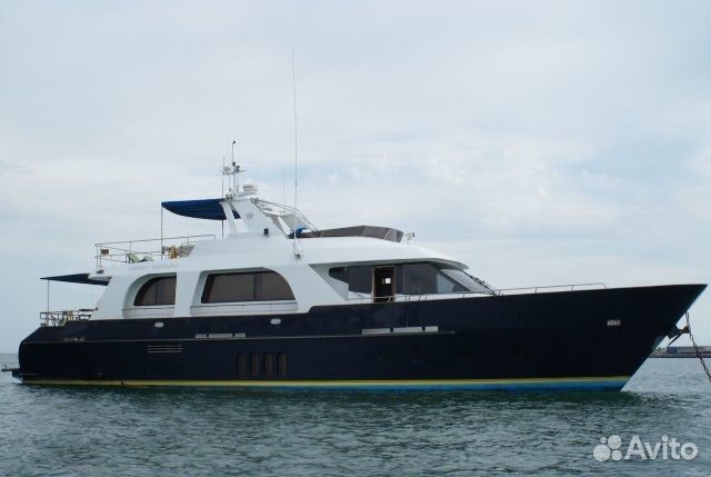 Прогулки на яхте