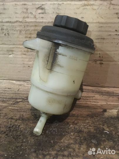 Бачок гур SsangYong Actyon