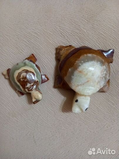 Сувениры из камня. Цена за обе