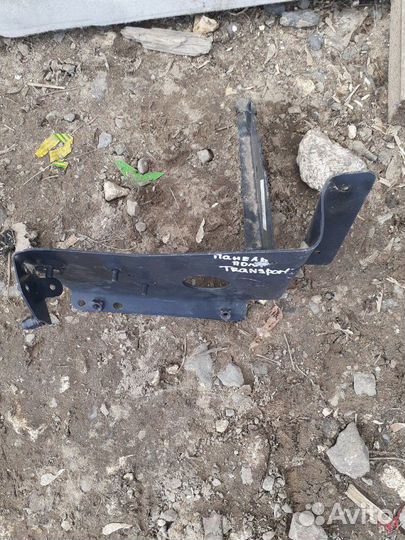 Панель пола Volkswagen Transporter