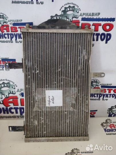 Радиатор охлаждения двигателя Chevrolet Aveo T 200