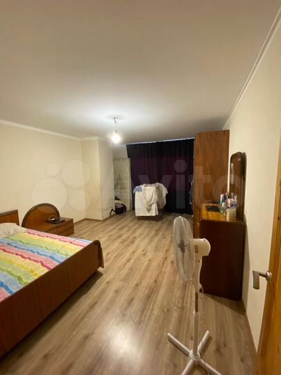 2-к. квартира, 71,5 м², 1/10 эт.