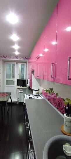 2-к. квартира, 42 м², 3/3 эт.