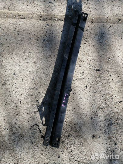 Усилитель бампера передний Toyota Alphard ANH10