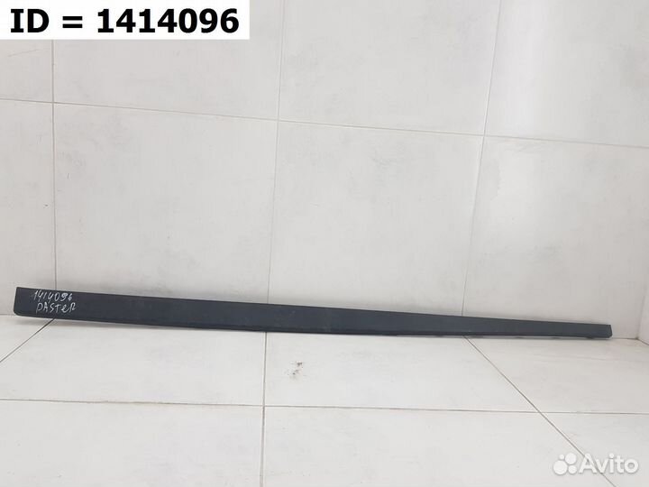 Накладка порога правого Renault Duster