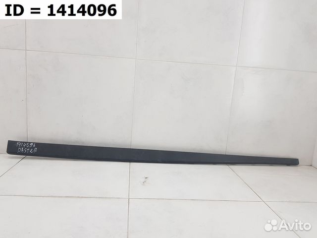 Накладка порога правого Renault Duster