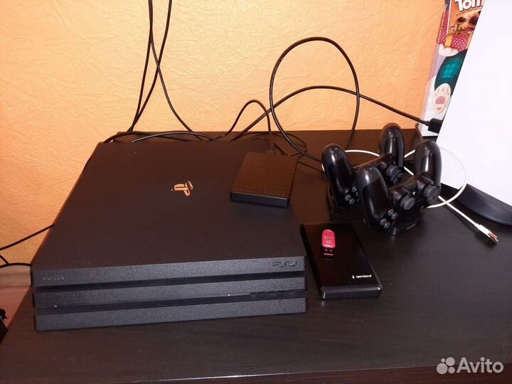 Sony PS4 pro 4K HDR 1TB SSD прошитая 9.0 HEN