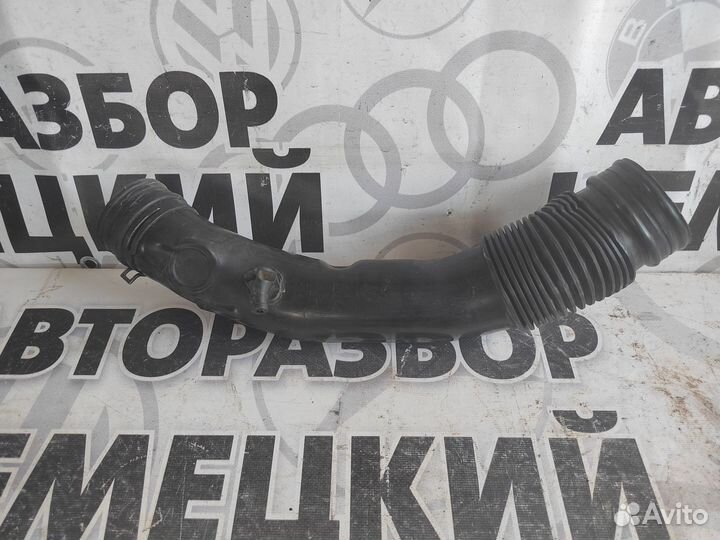 Патрубок воздушного фильтра Audi A4 B6