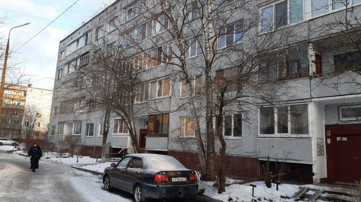 2-к. квартира, 54 м², 2/5 эт.