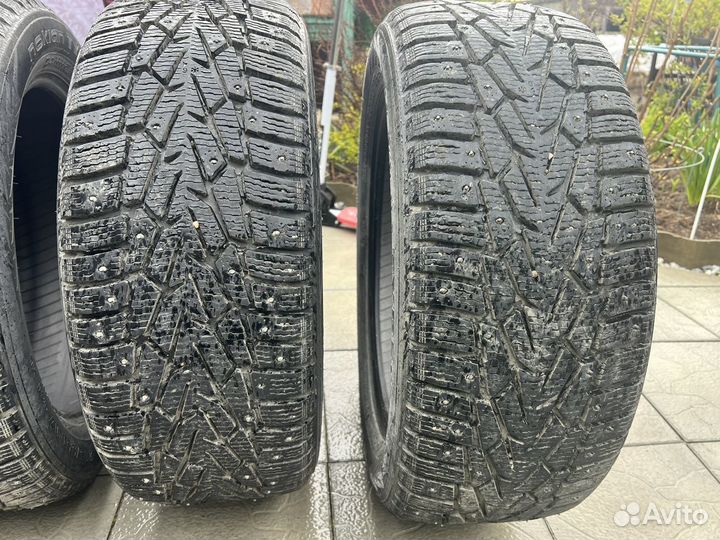 Nokian Tyres Hakkapeliitta 7 215/55 R17