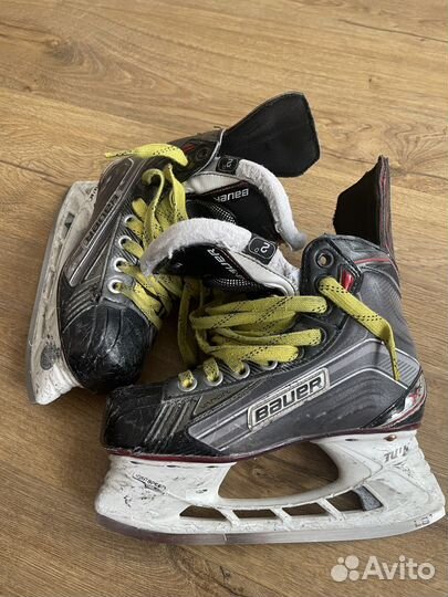 Хоккейные коньки bauer vapor x700 2D