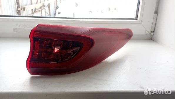 Kia Sportage 4 Фонарь задний правый бу оригинал