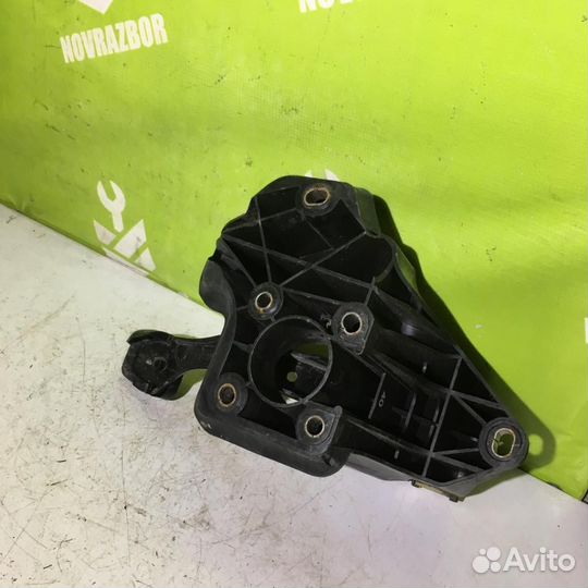 Педаль тормоза Фольксваген Поло седан рус