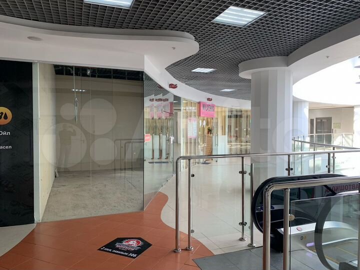 Торговое помещение в ТЦ на 2 этаже 20.6 м²