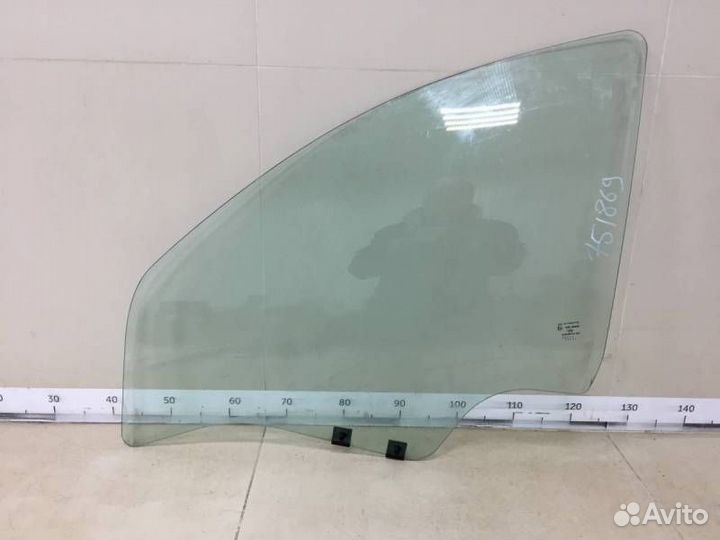 Стекло двери передней левой Renault Sandero 2009-2
