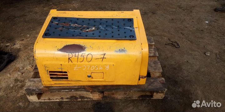 Ящик инструментальный 72N8-41001 Hyundai R450LC-7