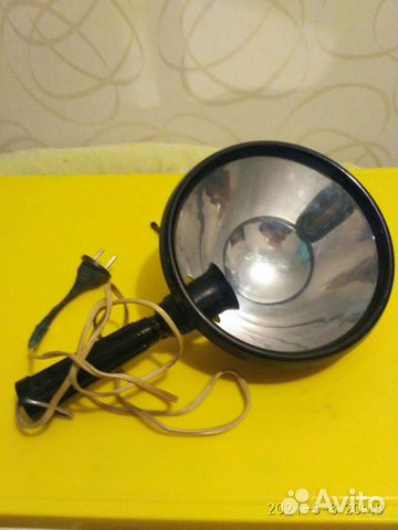 Лечебная лампа синего цвета советского периода