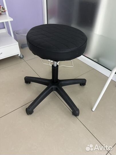 Стул косметолога