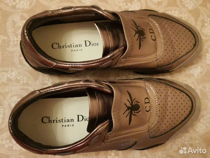 Кроссовки женские, 36