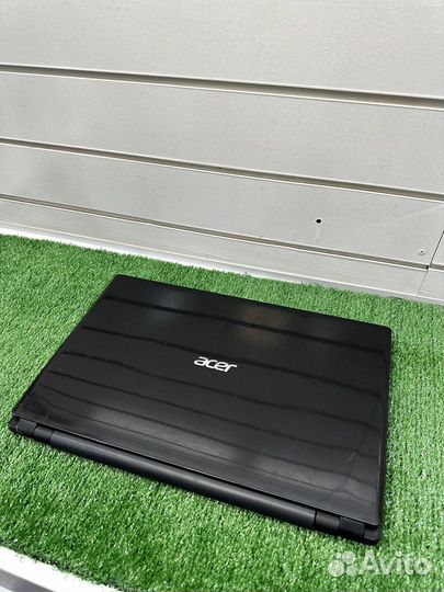 Ноутбук Acer с подсветкой клавиатуры